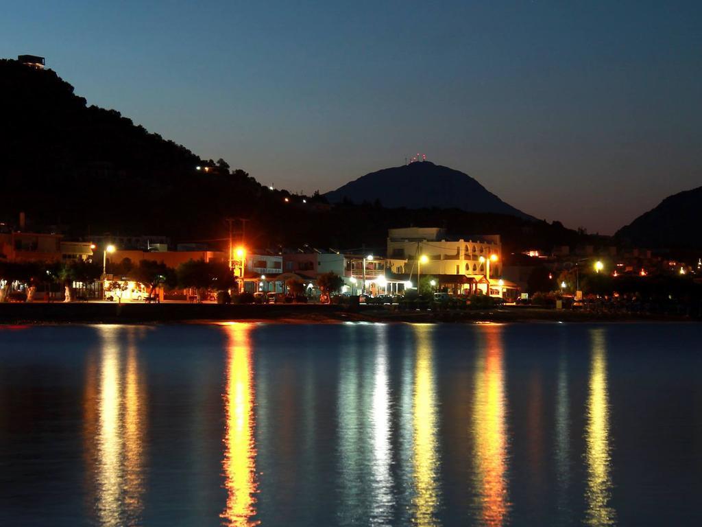 Beachside Apartment In Plakias Centre! Esterno foto